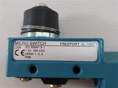 Micro Switch Bze6-rn Limit Switch 15A 125, 250 Or 480 Vac – Aeliya ...