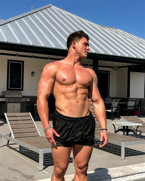 PHYSIQUE MOTIVATION – CHASE CALVIT – Monday XYZ