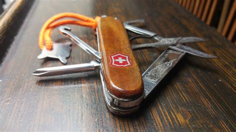 Victorinox Mini Compact 84mm Swiss Army Knife - Mod