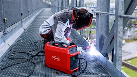 The reliable and compact solution for manual arc welding