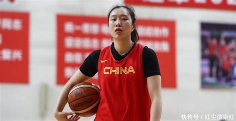 中国篮球：邵婷之后，下一个女篮一姐是谁，李梦应是当之无愧_中国女篮