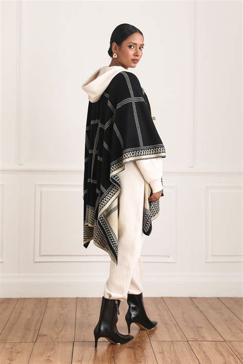 Evangeline Reversible Cape – Khaleej