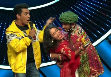 WATCH | Indian Idol 11 contestant forcibly kisses judge Neha Kakkar ...