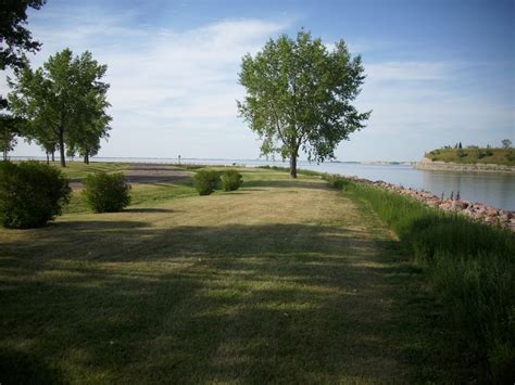 Lake Sakakawea State Park