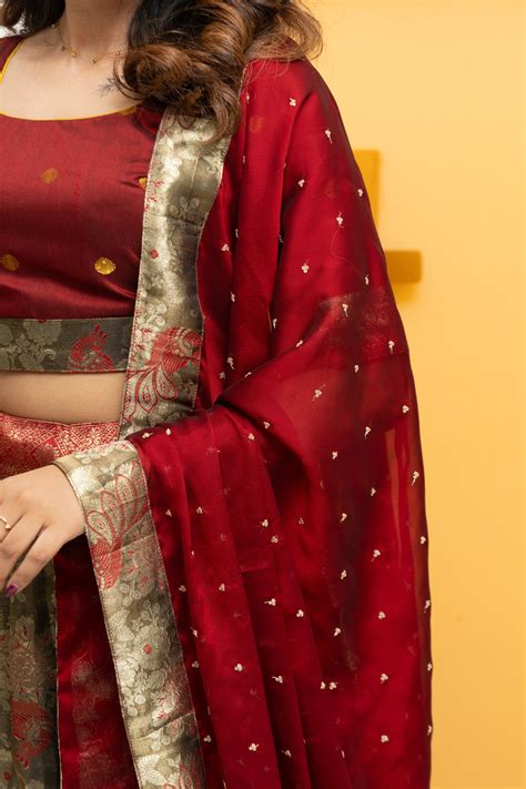 IMD - Ishwarya Maroon Crop top & Skirt – ekantastudio