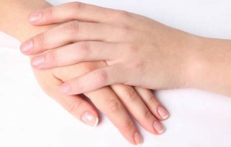手指死皮要怎样清除，有哪些方法？
