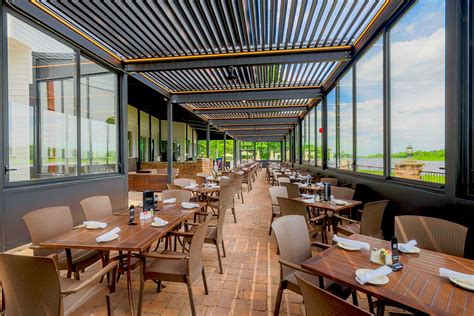 Carlucciswaterfront - Carlucci's Waterfront