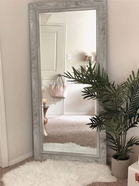 30+ Living Room Floor Mirror Decorating Ideas