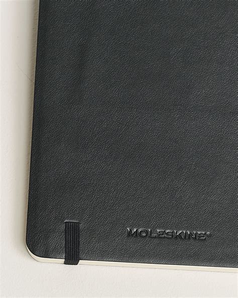 Moleskine Plain Soft Notebook Large Black hos CareOfCarl.no