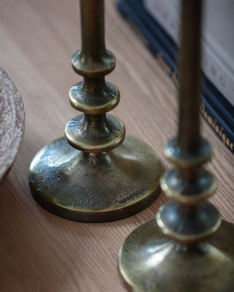 CANDLE HOLDER- TALL – ALTROVE