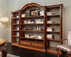 mensole classiche libreria con mensole larghe in ciliegio intagliato mensole classiche libreria con mensole larghe in ciliegio intagliato