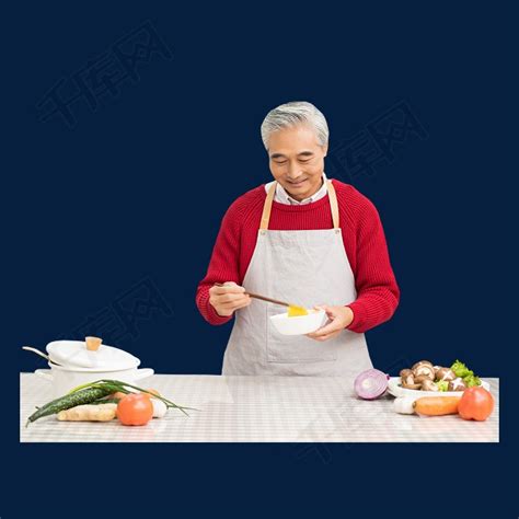 老年人爷爷居家做饭烹饪餐饮做菜素材图片免费下载-千库网