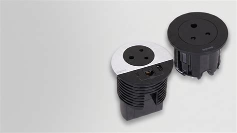 Types of MCCBs based on trip units: thermal, magnetic, and electronic