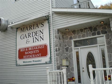 MARIA'S GARDEN AND INN (Berkeley Springs) - B&B Reviews, Photos, Rate ...