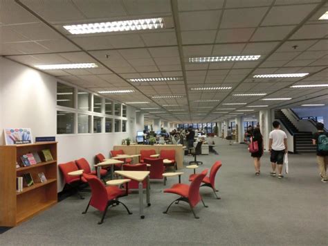 香港大学的图书馆或教室环境如何？是否适合上自习？ - 知乎