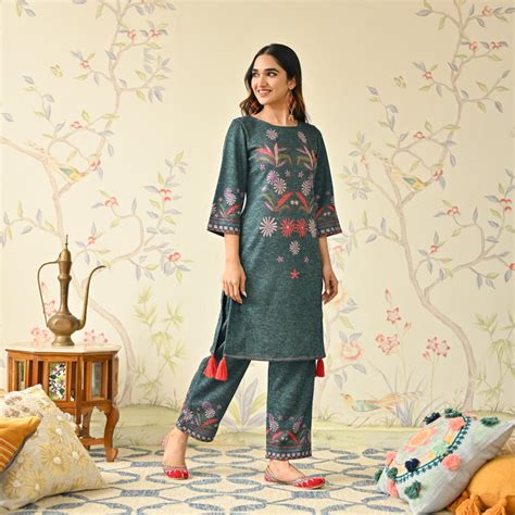 Buy Emerald Green Tribal Woollen Kurta Set with Tassel Detailing ...