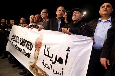 Palestinian Christians and Muslims Unite Against Trump's Jerusalem Call ...