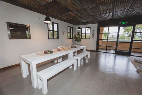 Women's Bipolar Treatment Center - Expert Care & Support