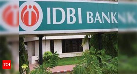 Govt appoints ex-Canara Bank MD Rakesh Sharma as IDBI chief - Times of ...