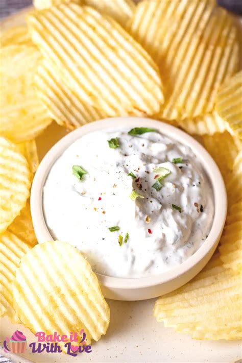 Easy Sour Cream Chip Dip: The Perfect Party Appetizer