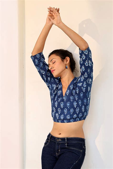 Okhai 'Indigo Paisley' Pure Cotton Hand Embroidered Hand Block Printed ...