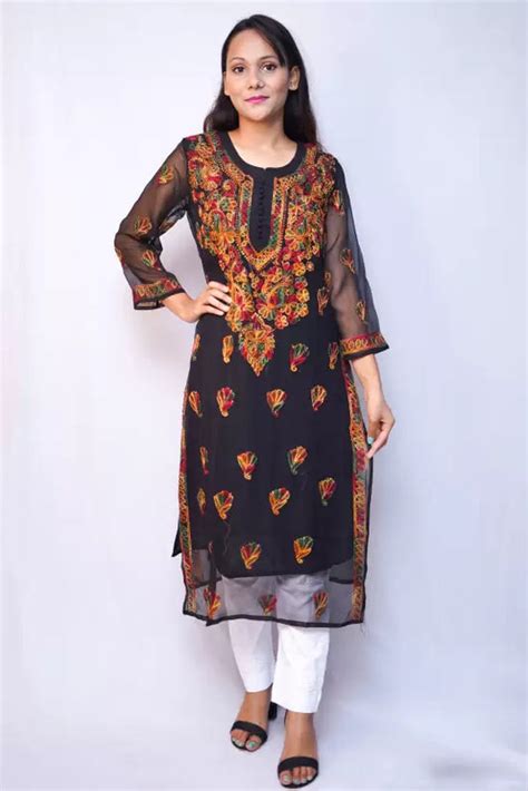 Best Chikankari Kurti Online Shopping | Lucknowi Chikankari Shop Near