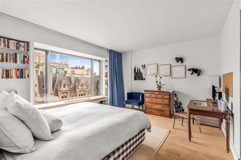 There's a room for everyone in this $4.7M Museum Mile co-op | 6sqft