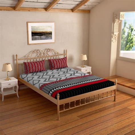 Buy SPACES Essentials Printed 3-Piece Bedsheet Set - 274 x 274 cm from ...