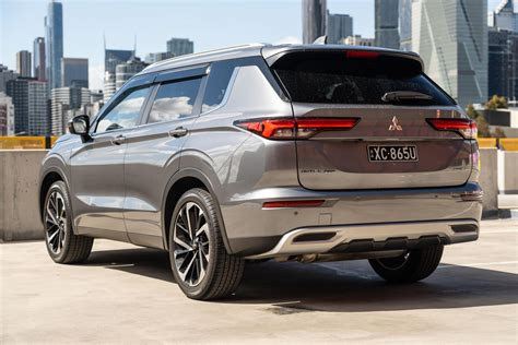 2024 Mitsubishi Outlander review | CarExpert