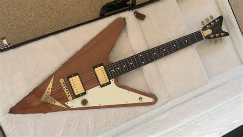 Gibson USA Flying V Reverse Natural Finish / Gold Fittings 2007 Limited ...