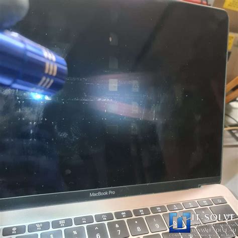 A1708 Macbook Pro no Backlight Repair due to a failed Flexgate | IT ...