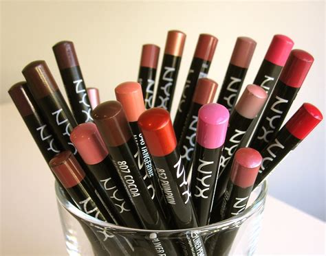 Lip Liner Colors at Dennis Raleigh blog