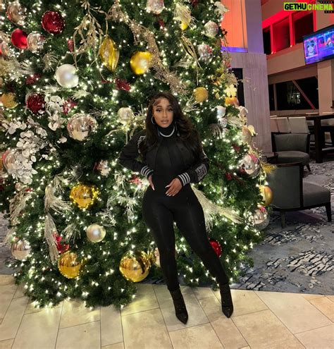 Crystal The Doll Instagram – Tis The Season🎄The Perfect 🎁 @keyonna ...