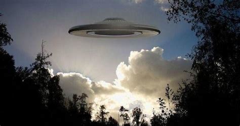 US Navy Confirms UFO Videos Of ‘Unidentified Aerial Phenomena’ Are Real ...