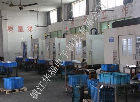 电子厂装配车间 - 皮带输送机 - 北京威派腾达包装设备有限公司