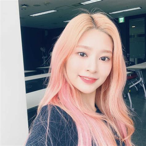 1일 1민주 1709일차 - 여자 연예인 - 에펨코리아