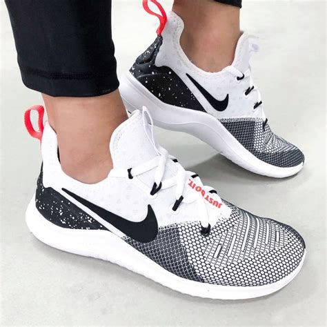gym workout shoes