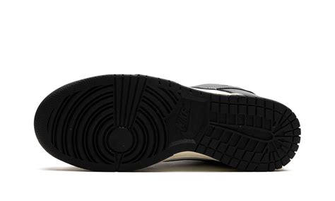 Dunk Low Vintage Panda Womens