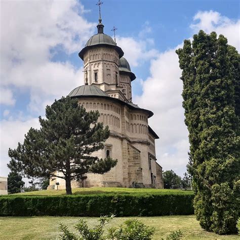 monastery - sliding puzzle on Sliding Tiles