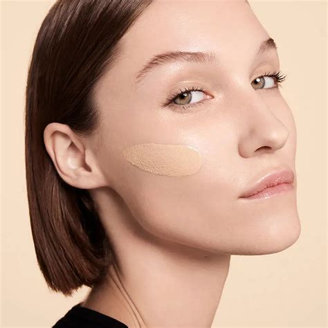 YSL Beauty Yves Saint Laurent All Hours Foundation Full Cover Luminous ...