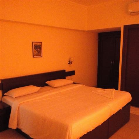 HOTEL GREENLAND RESIDENCY ERNAKULAM SOUTH (Kochi (Cochin), Kerala ...