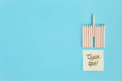 Concept de conseils avec des notes autocollantes et des crayons | PSD ...