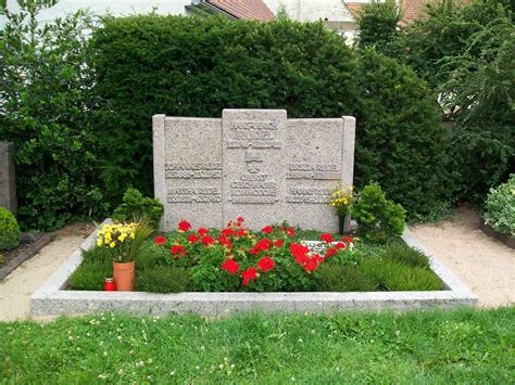 Hans Ulrich Rudel (1916-1982): homenaje de Find a Grave