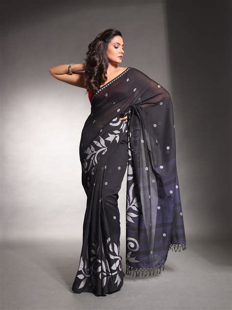Black Pure Cotton Soft Saree With Nakshi Designs – Charukriti