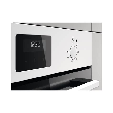 Refurbished Zanussi Series 20 ZOHNX3W1 60cm Single Built In Electric Oven White - Page 1 ...