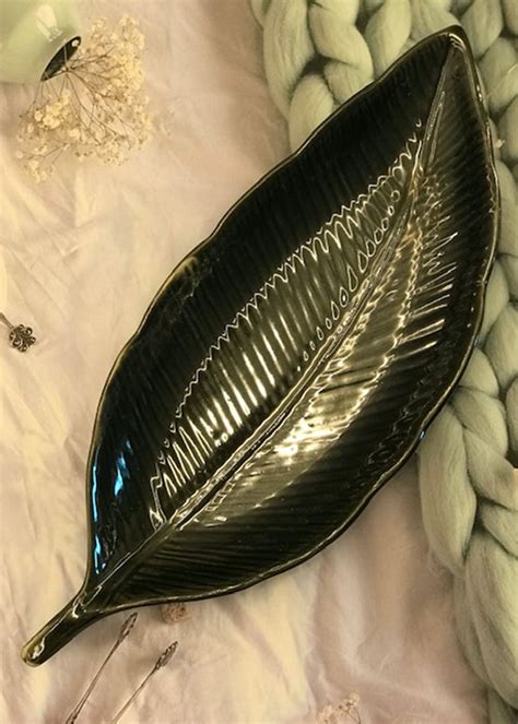 Get Leaf Serving Platter at ₹ 1399 | LBB Shop