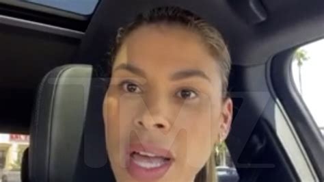 'Price Is Right' Model Gwendolyn Osborne Says Vanna White Deserves More Money for 'Wheel'