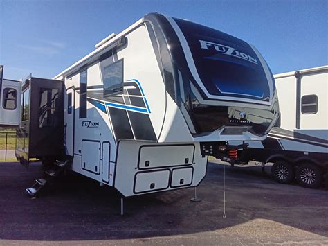 New 2025 Keystone FUZION 373 | Trailside RV Kansas City | Grain Valley ...