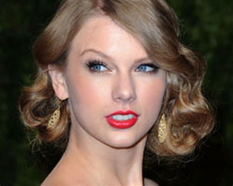 Taylor Swift, ‘Mean’ – Song Spotlight