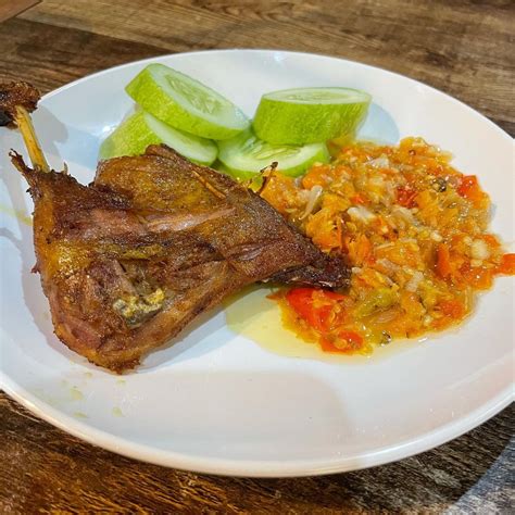 10 Kuliner Dipatiukur Bandung Favorit Kawula Muda - Nibble